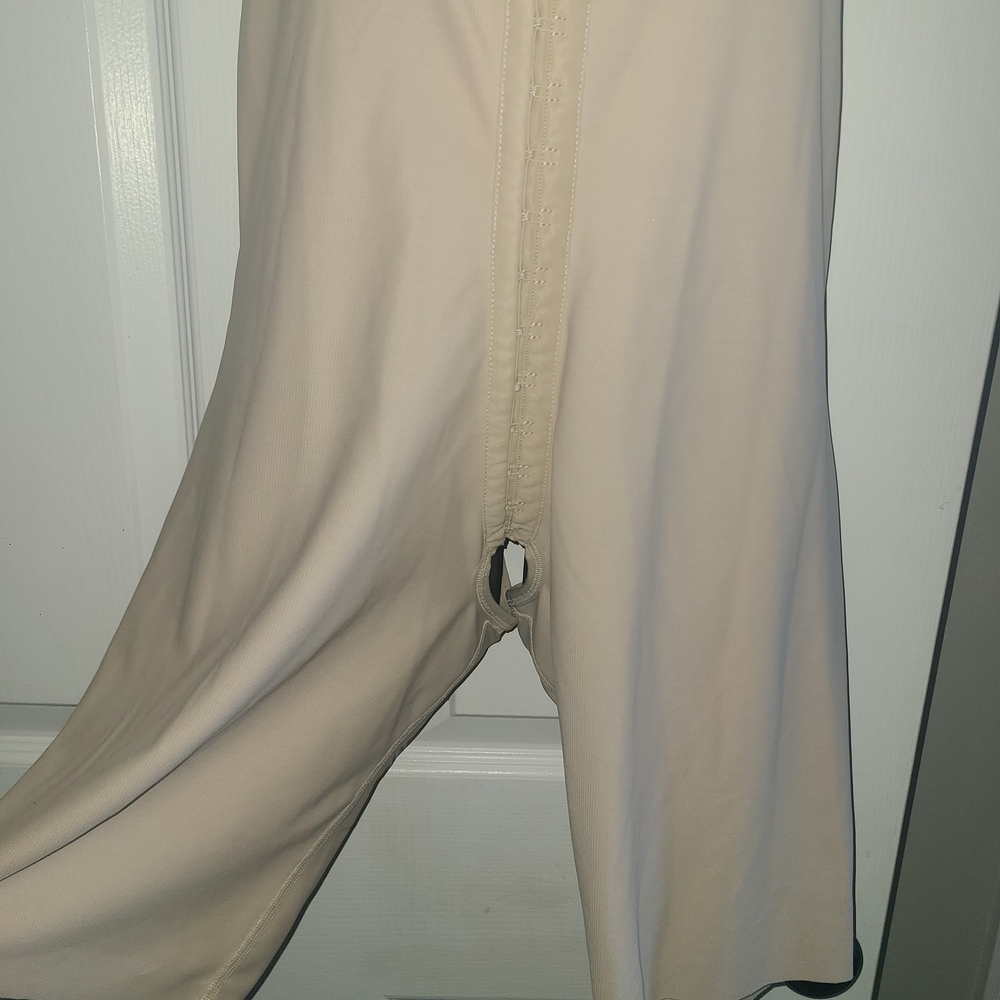 Women's Cream Shapewear Bodysuit - Picture 3 of 8